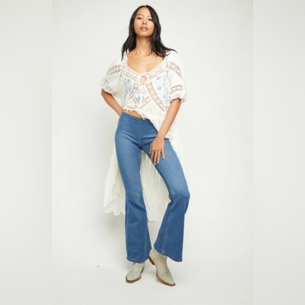Free People Penny Pull-On Flare Jeans Light Wash High Rise Stretch